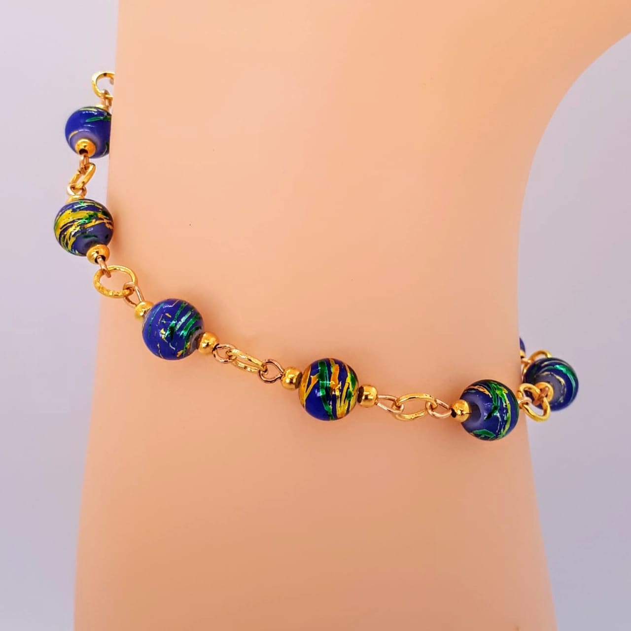 Bracelet-Gold-MetalicBeads-Blue