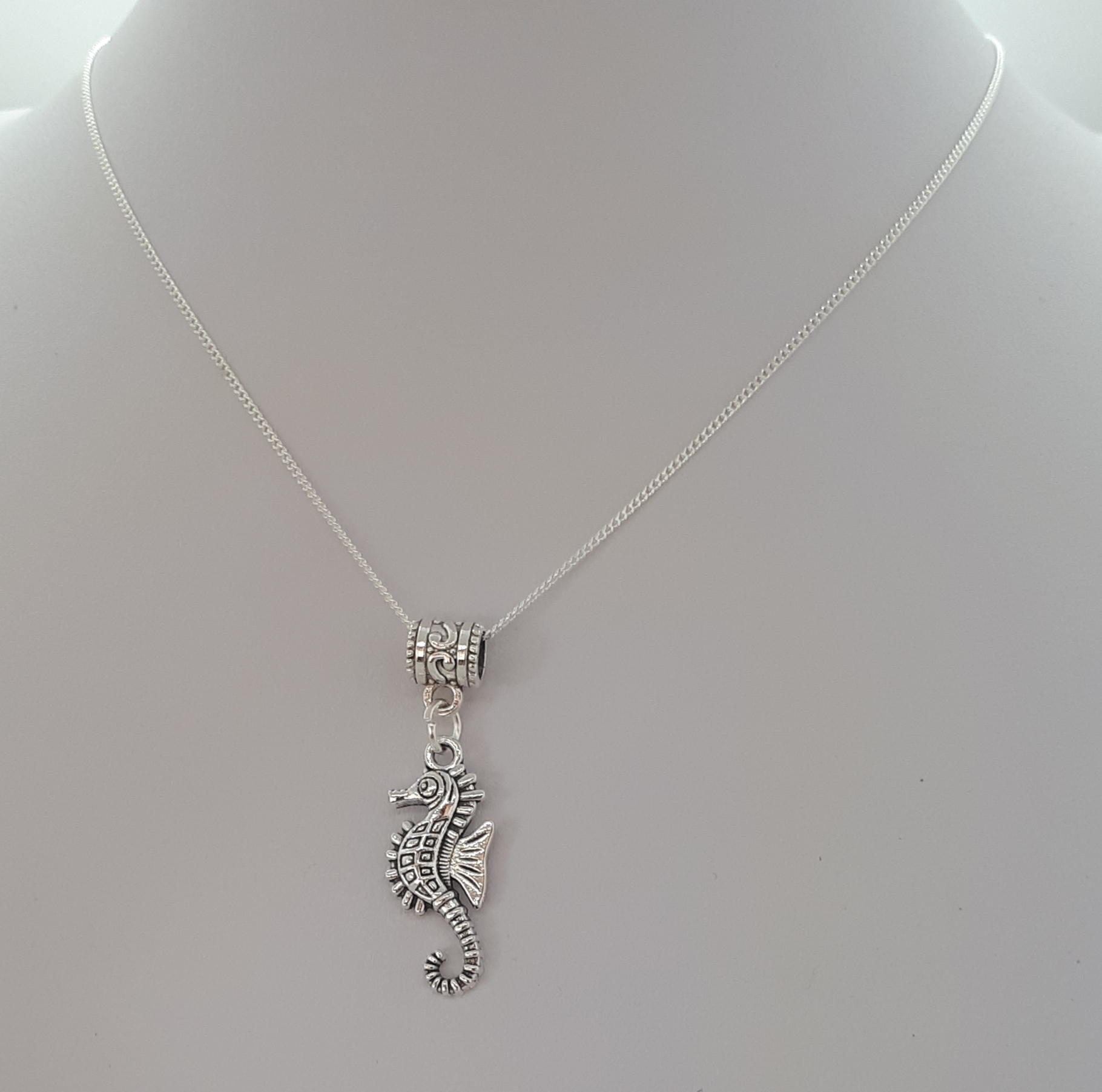 Silver Seahorse Charm Pendant